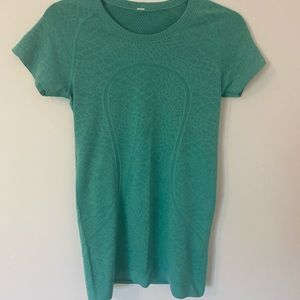 Lululemon Shifty tech short sleeve
